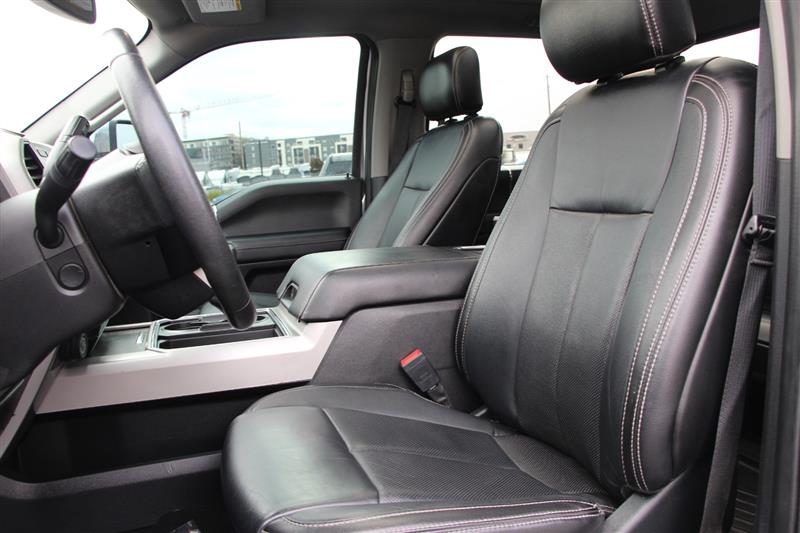 2020 Ford F-350 Lariat photo 19