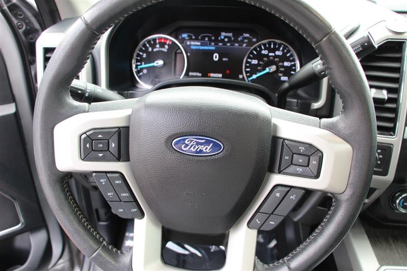 2020 Ford F-350 Lariat photo 23