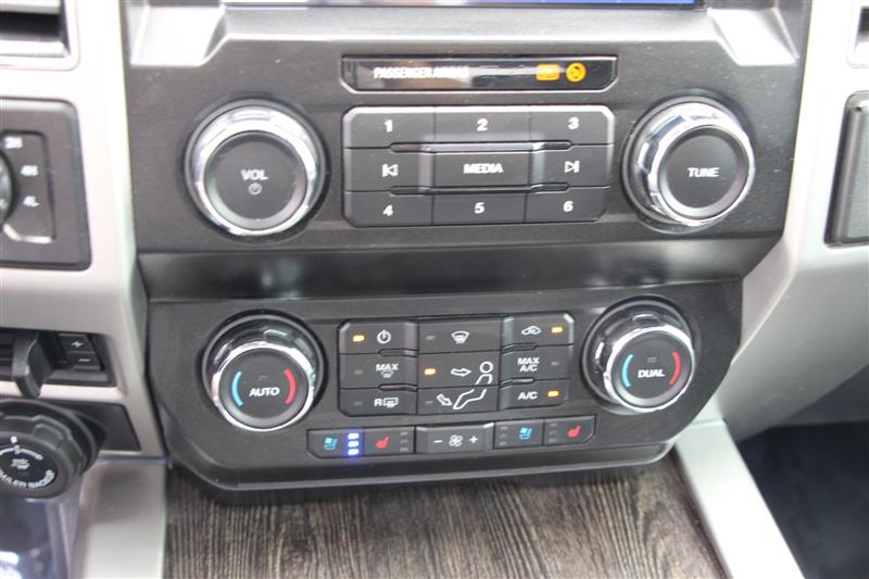 2020 Ford F-350 Lariat photo 30