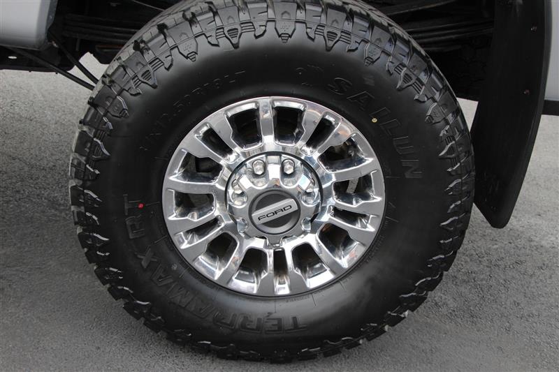 2020 Ford F-350 Lariat photo 37