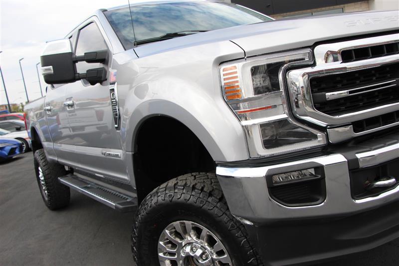 2020 Ford F-350 Lariat photo 39