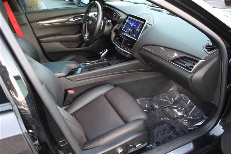 2024 Cadillac CT5 V photo 11
