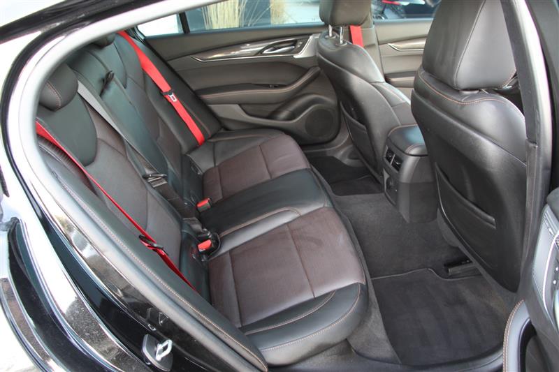 2024 Cadillac CT5 V photo 14