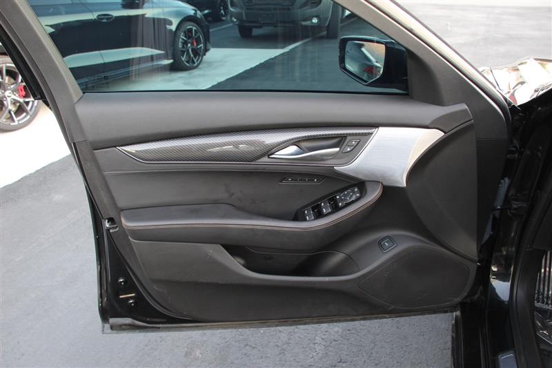 2024 Cadillac CT5 V photo 20