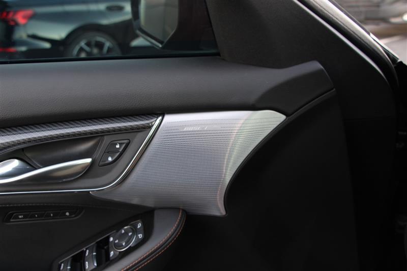 2024 Cadillac CT5 V photo 30