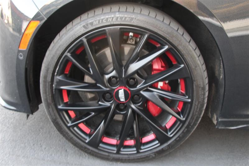 2024 Cadillac CT5 V photo 32