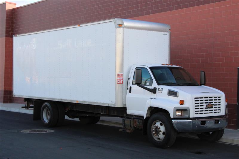 2005 CHEVROLET C6500 BOX TRUCK
