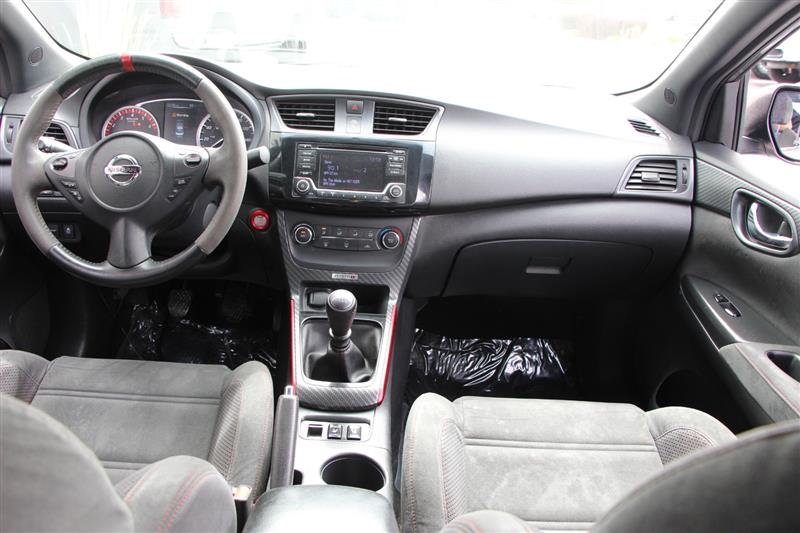 2017 Nissan Sentra Nismo photo 12