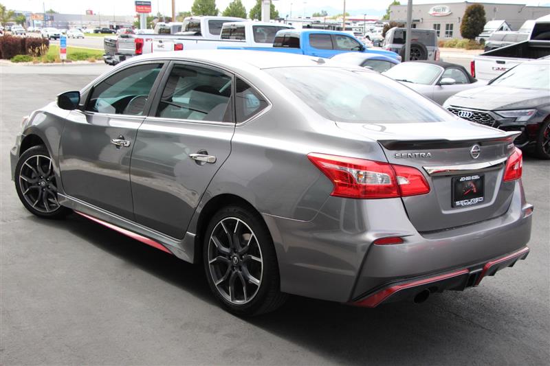 2017 Nissan Sentra Nismo photo 4