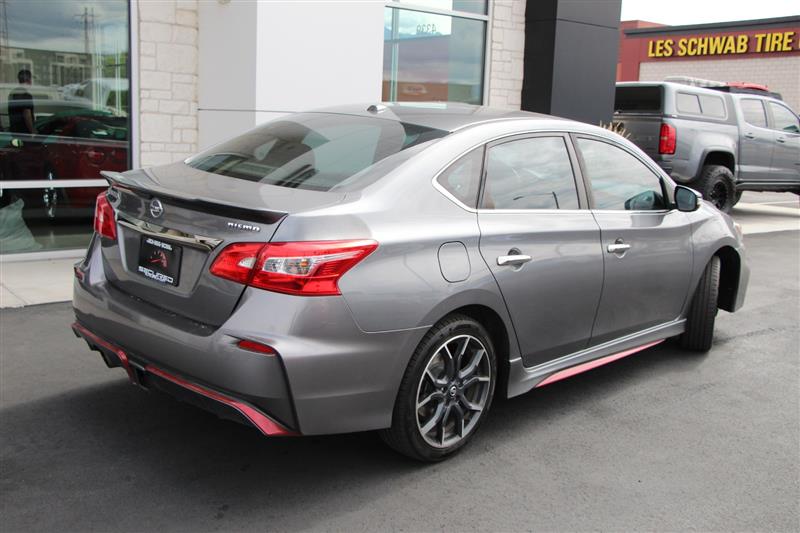 2017 Nissan Sentra Nismo photo 6