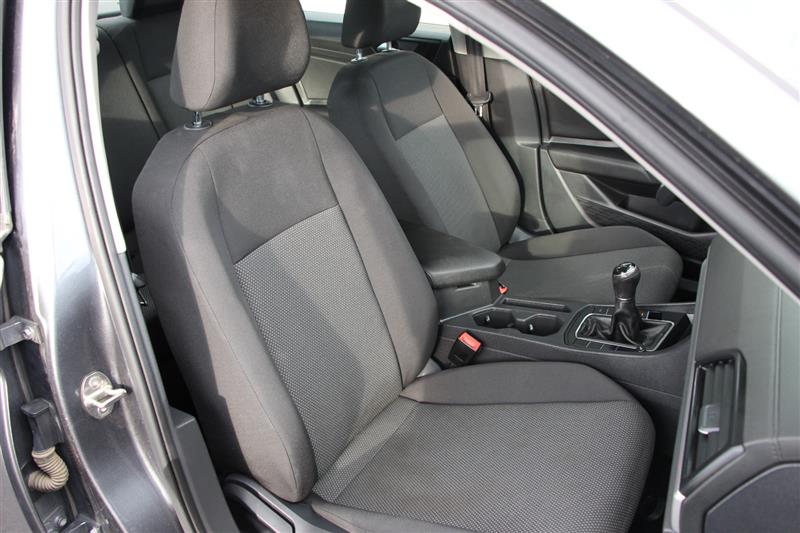 2021 Volkswagen Jetta S R-Line photo 12