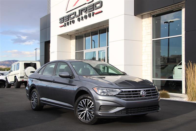 2021 Volkswagen Jetta S R-Line photo 2