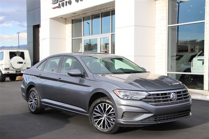 2021 Volkswagen Jetta S R-Line photo 3