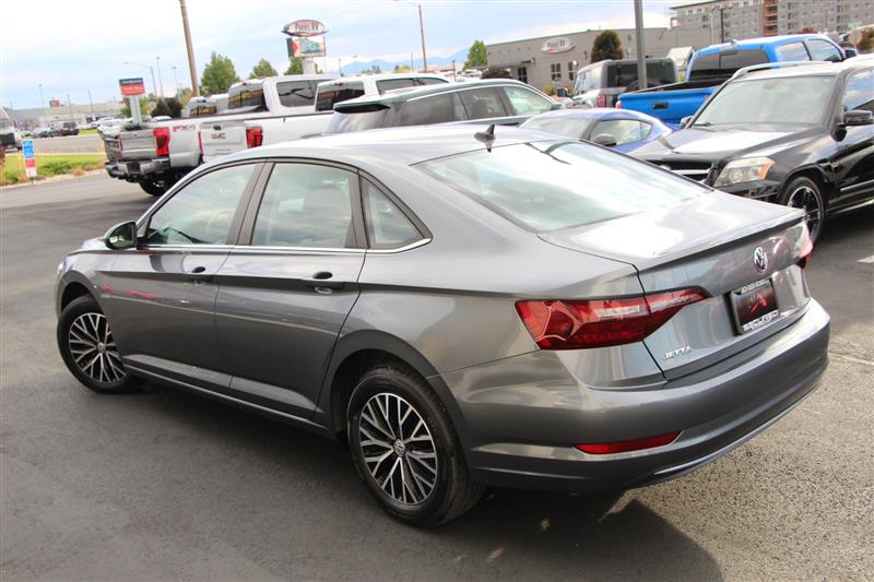2021 Volkswagen Jetta S R-Line photo 7