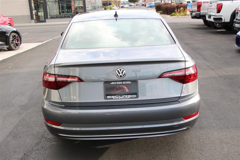 2021 Volkswagen Jetta S R-Line photo 8