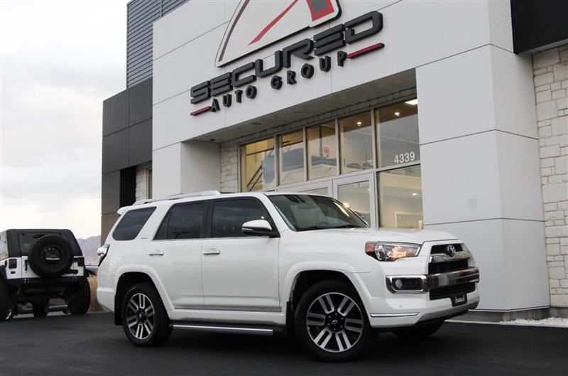 2015 Toyota 4Runner Limited's photo
