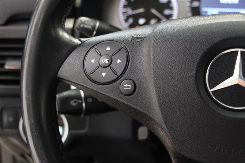2012 Mercedes Benz GLK 350 4MATIC photo 24