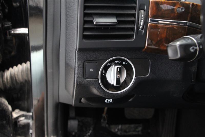 2012 Mercedes Benz GLK 350 4MATIC photo 27