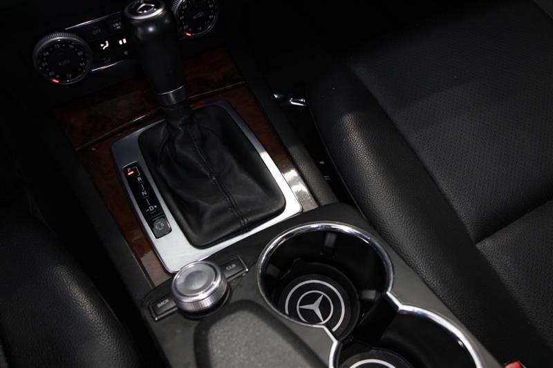 2012 Mercedes Benz GLK 350 4MATIC photo 34