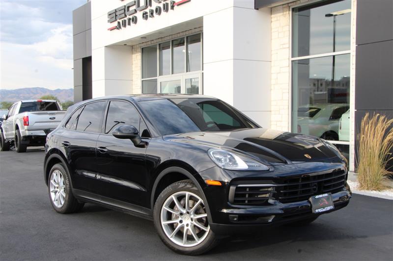 2020 PORSCHE CAYENNE AWD PREMIUM