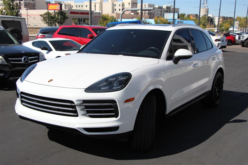 2020 Porsche Cayenne photo 4