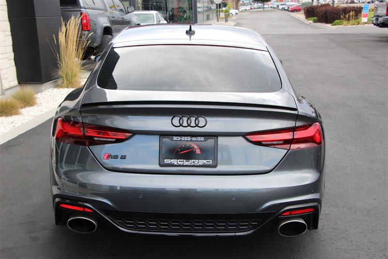 2021 Audi RS 5 photo 5