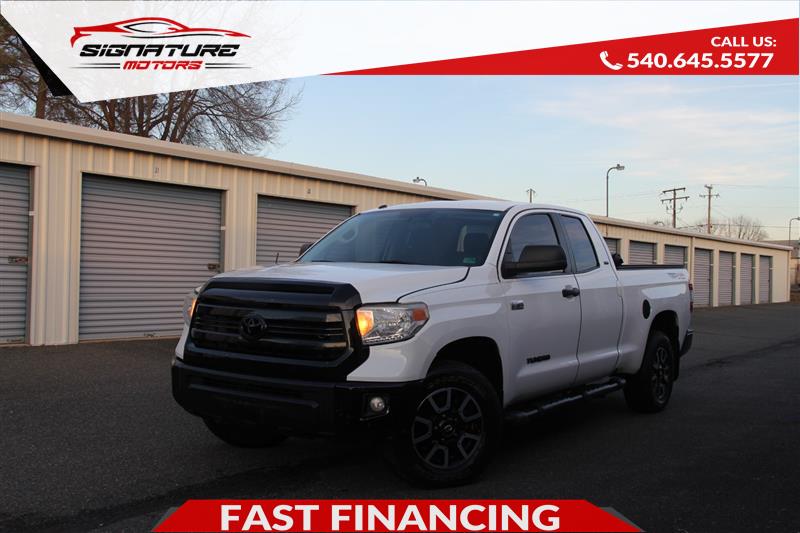 2016 Toyota Tundra SR5's photo