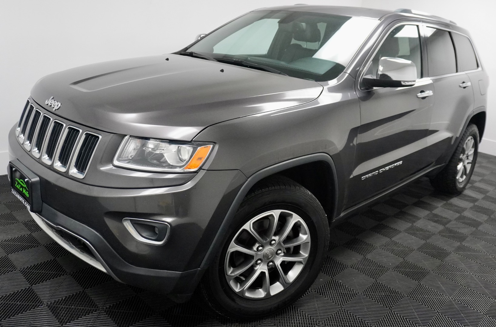 2015 Jeep Grand Cherokee Limited photo 3