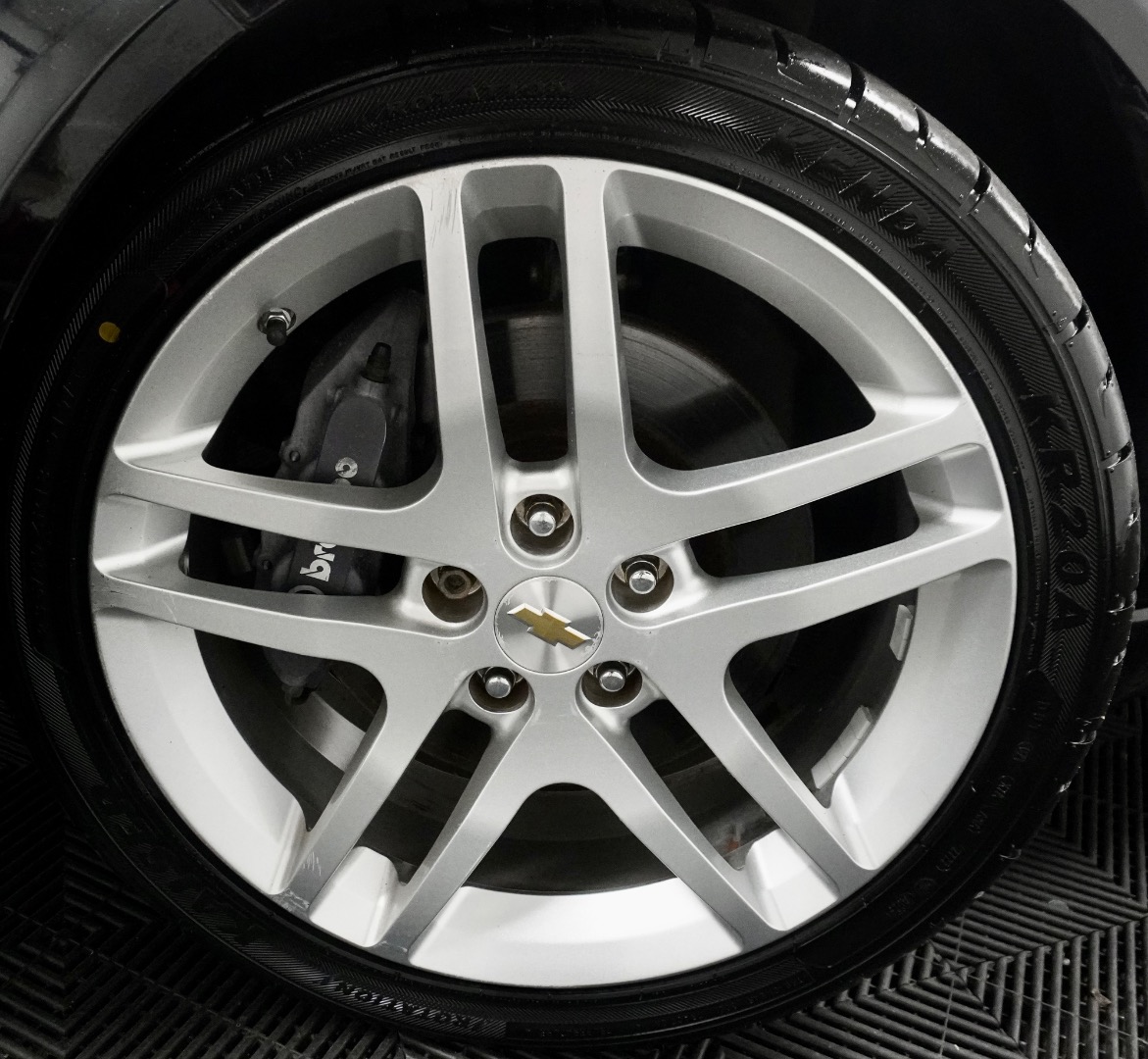 2009 Chevrolet Cobalt SS photo 3