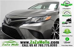 2018 TOYOTA CAMRY SE with Navigation