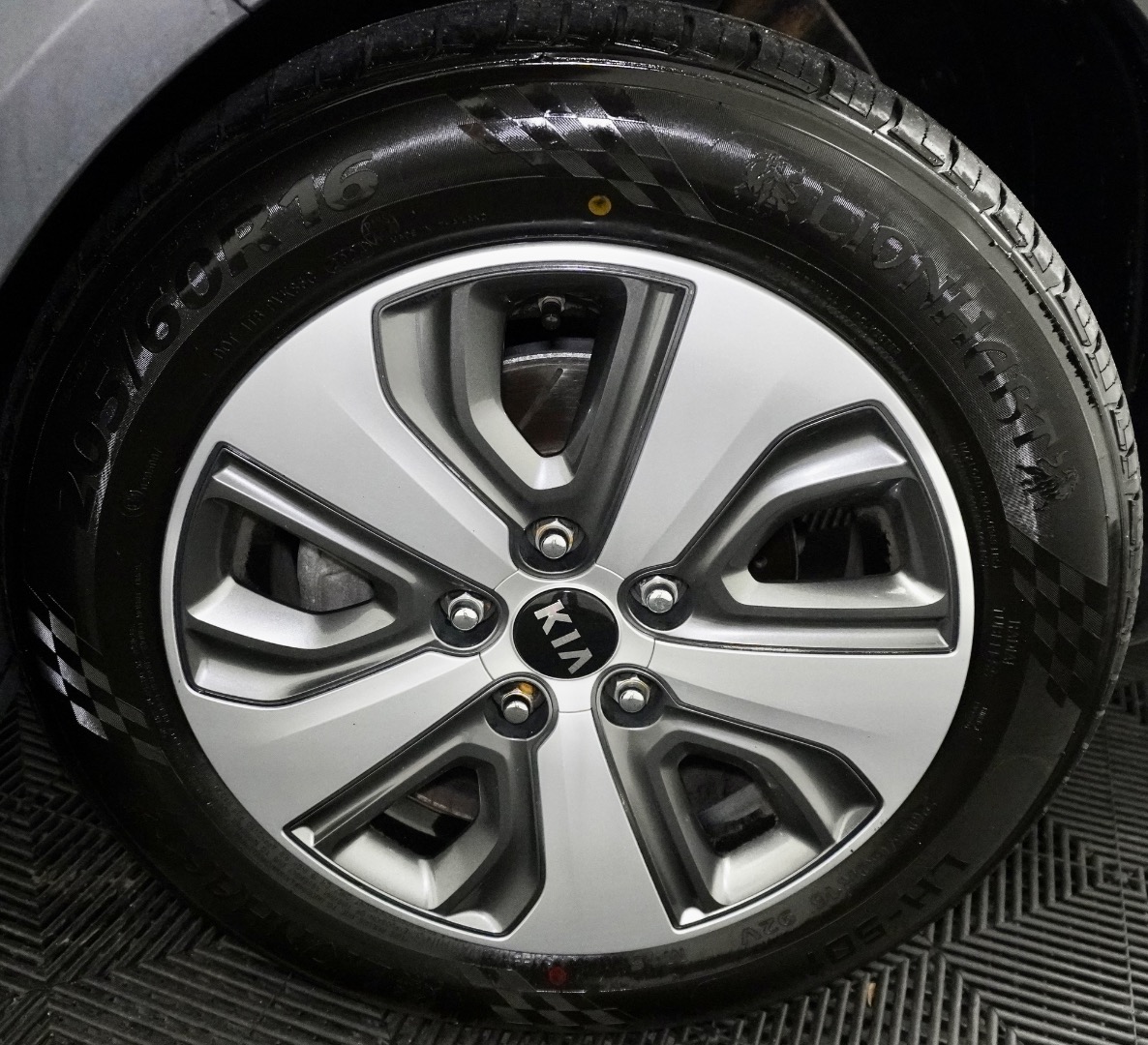 2019 Kia Niro Plug-In Hybrid photo 2