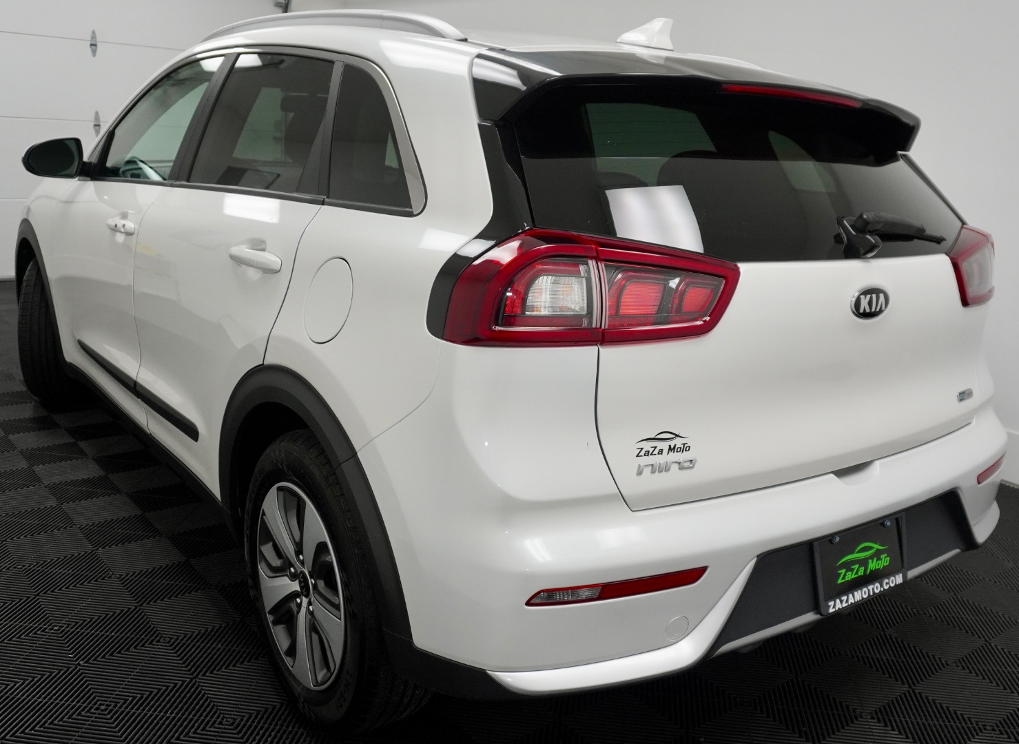 2019 Kia Niro Plug-In Hybrid photo 4