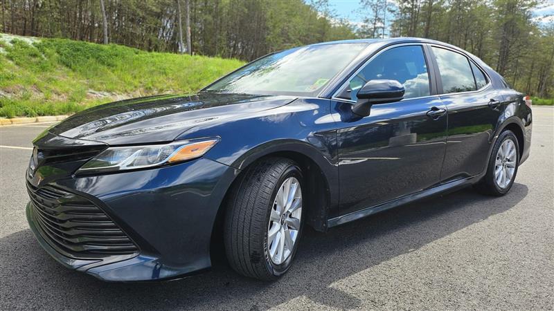 2018 TOYOTA CAMRY LE