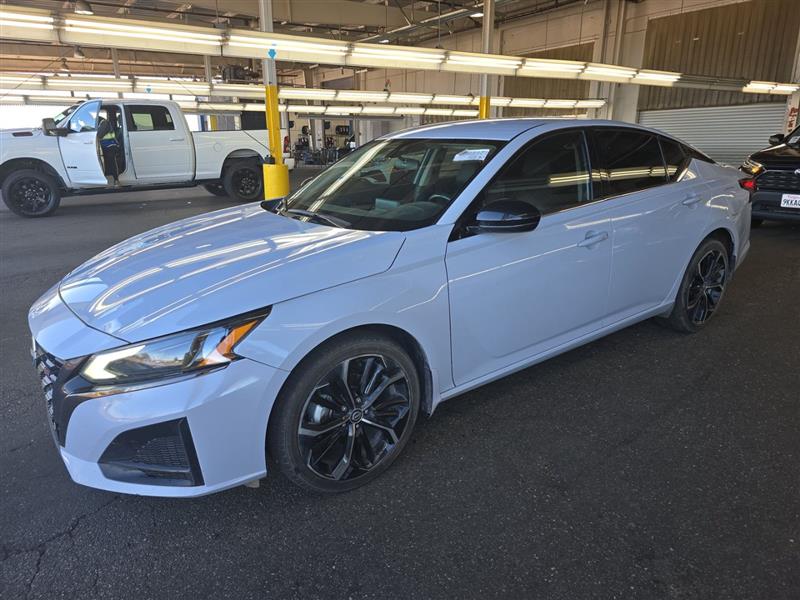 2023 NISSAN ALTIMA 2.5 SR