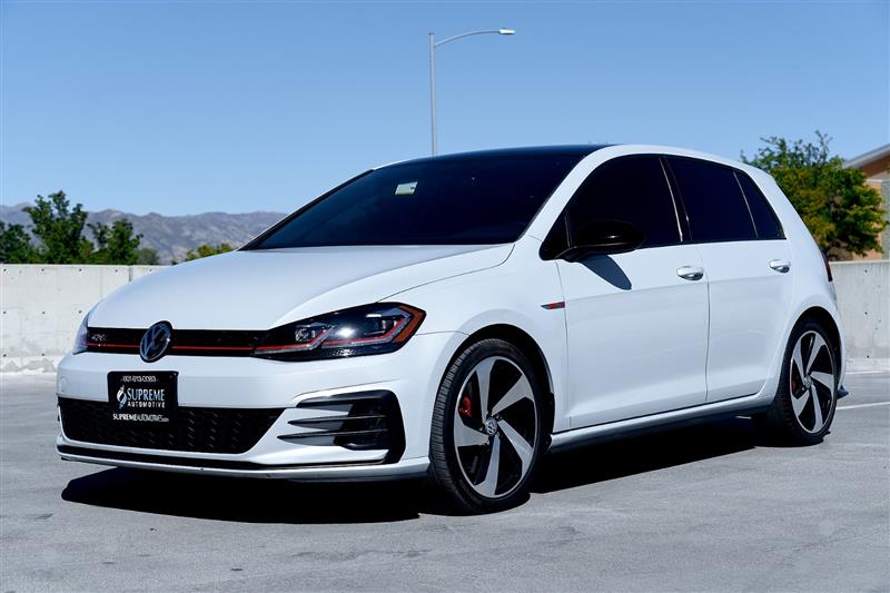 2020 VOLKSWAGEN GOLF GTI SE