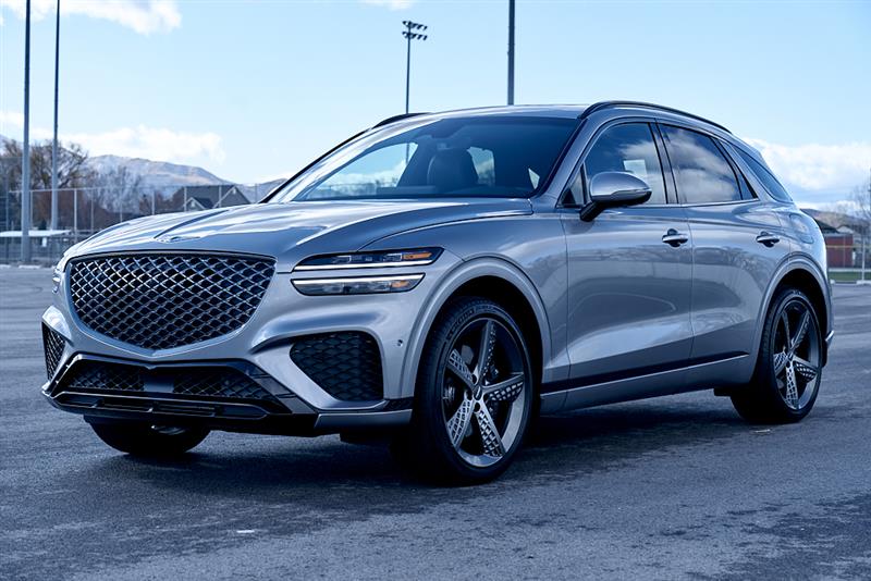 2023 GENESIS GV70 Standard's photo