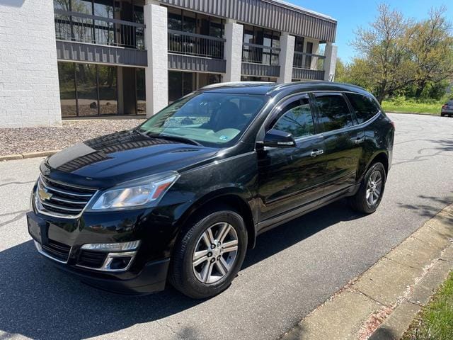 2017 CHEVROLET TRAVERSE LT