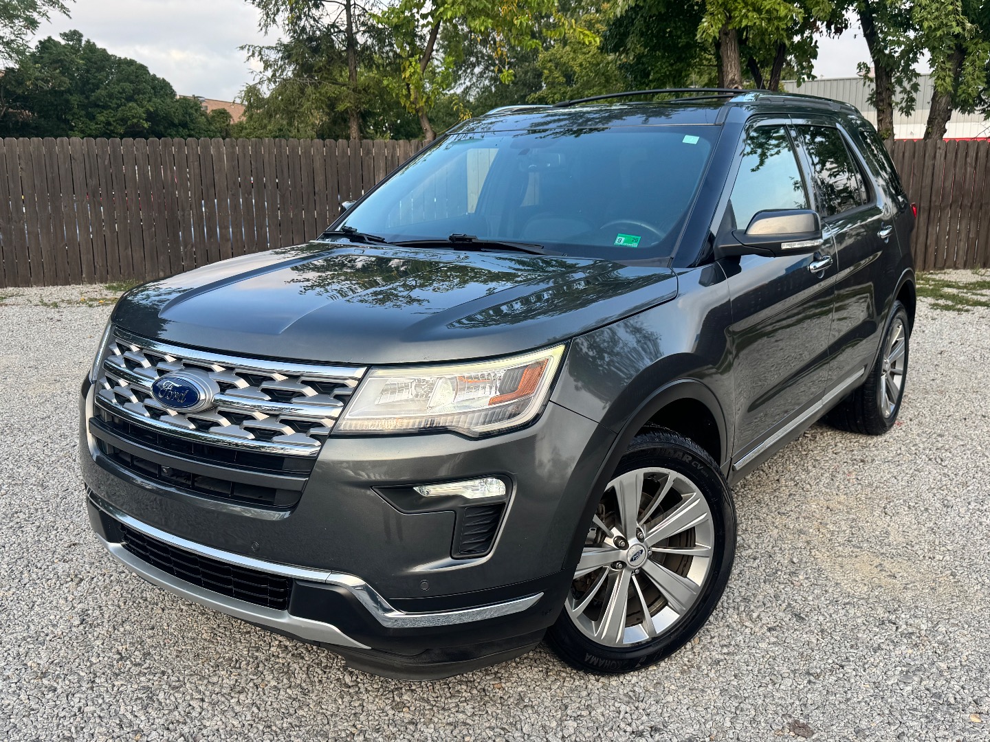 2018 Ford Explorer Limited's photo