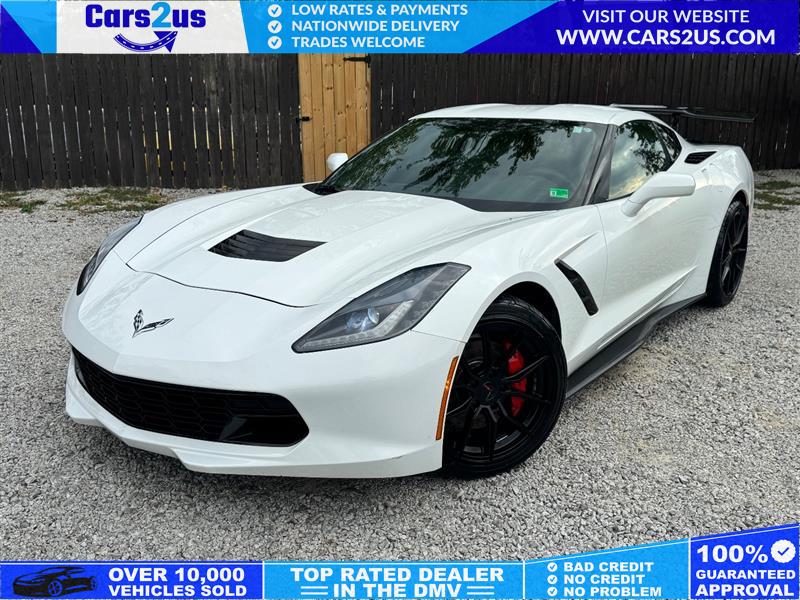 2015 Chevrolet Corvette 1LT photo 2