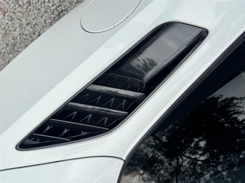 2015 Chevrolet Corvette 1LT photo 29