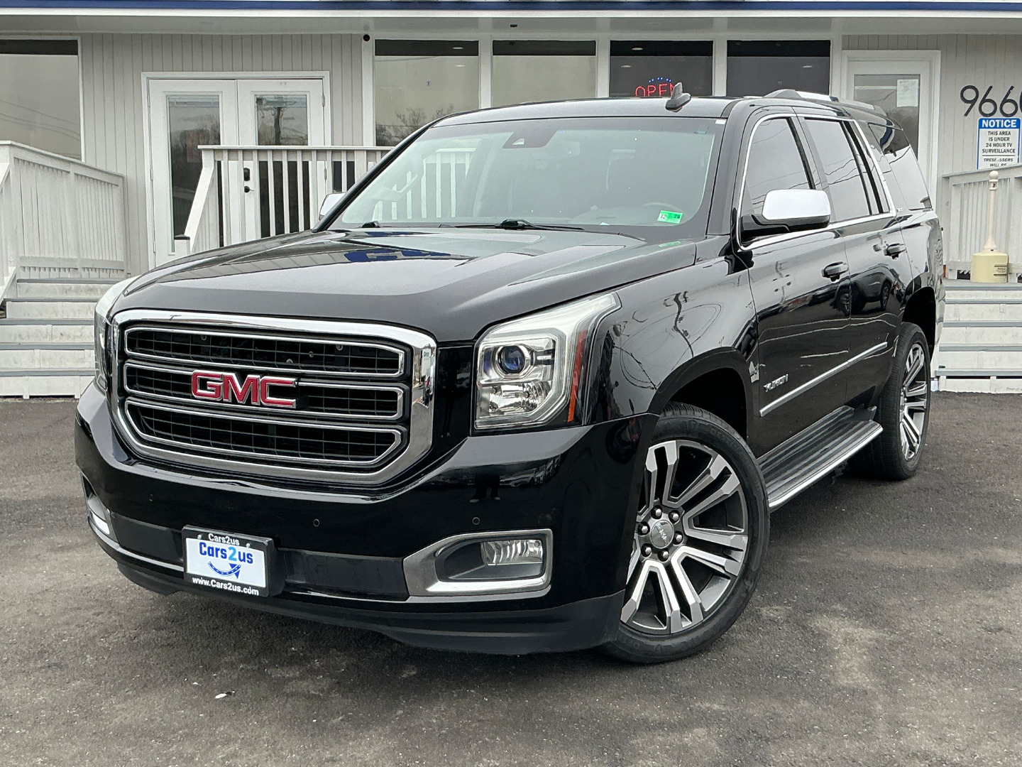 2017 GMC Yukon SLT's photo