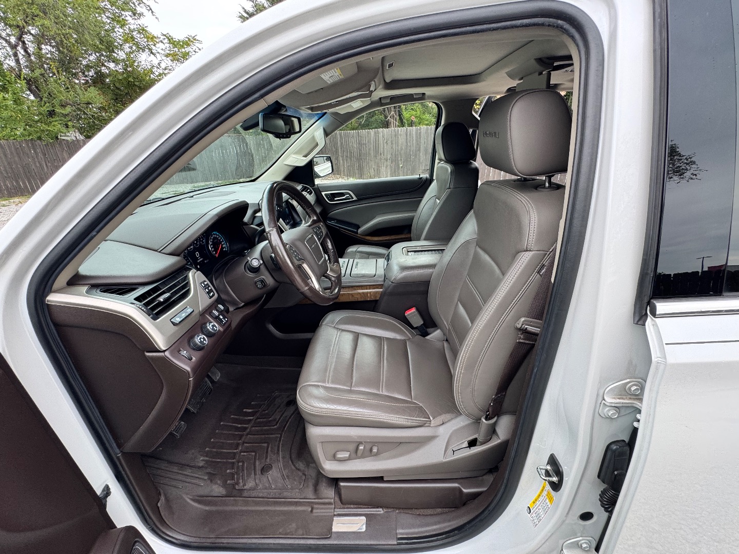 2019 Gmc Yukon Denali photo 26