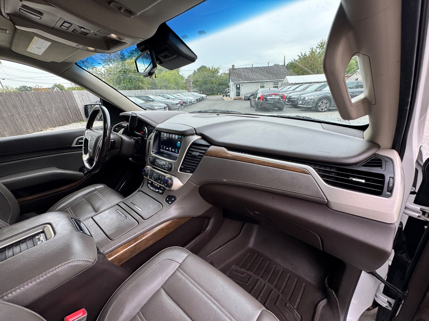 2019 Gmc Yukon Denali photo 35