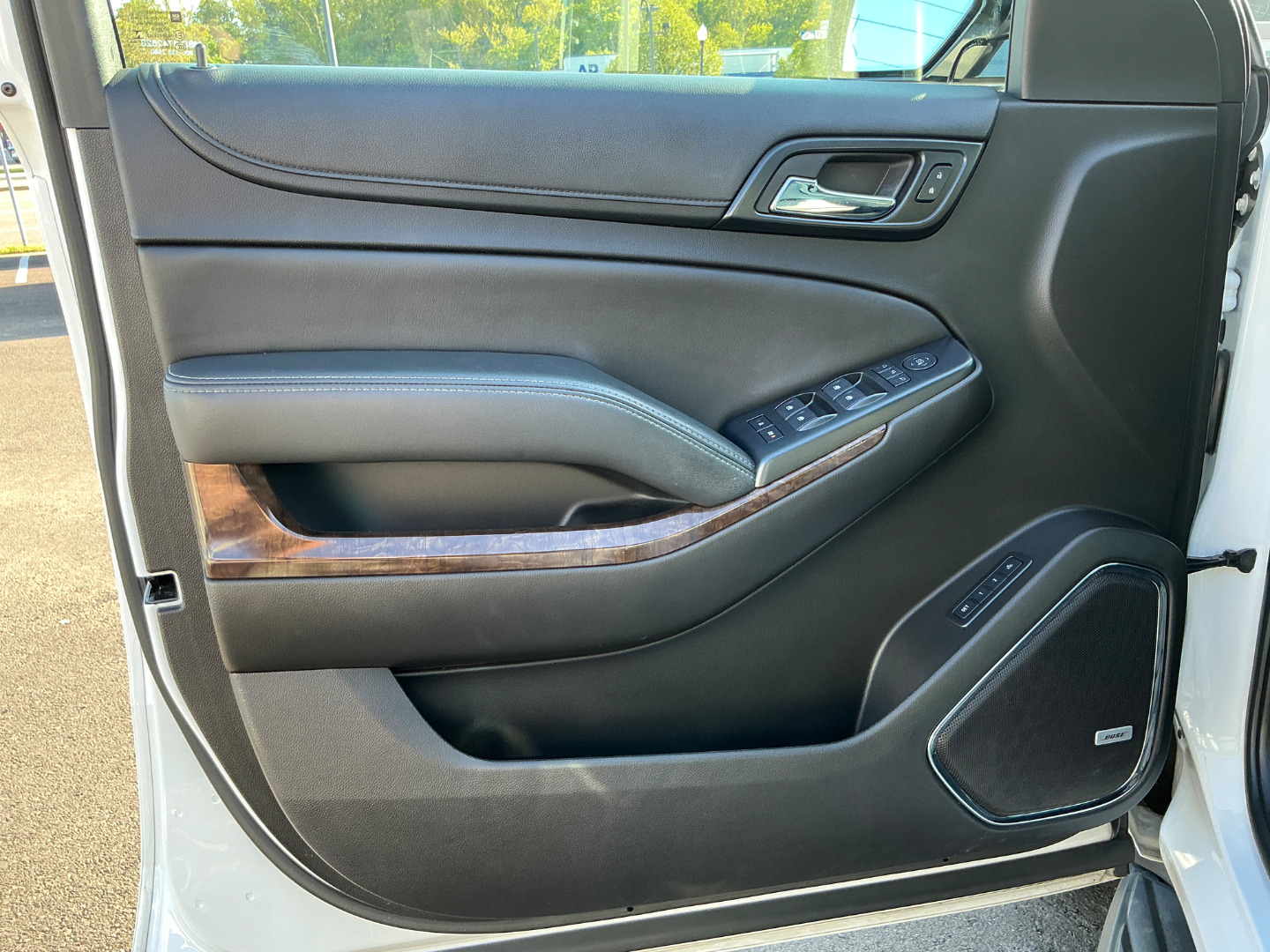 2017 Chevrolet Tahoe LT photo 18