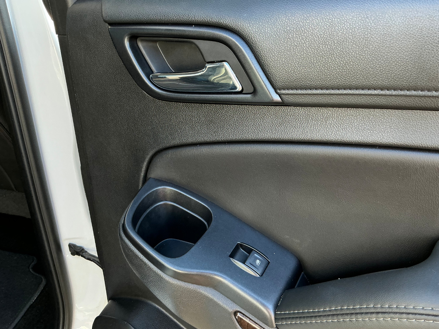 2017 Chevrolet Tahoe LT photo 35