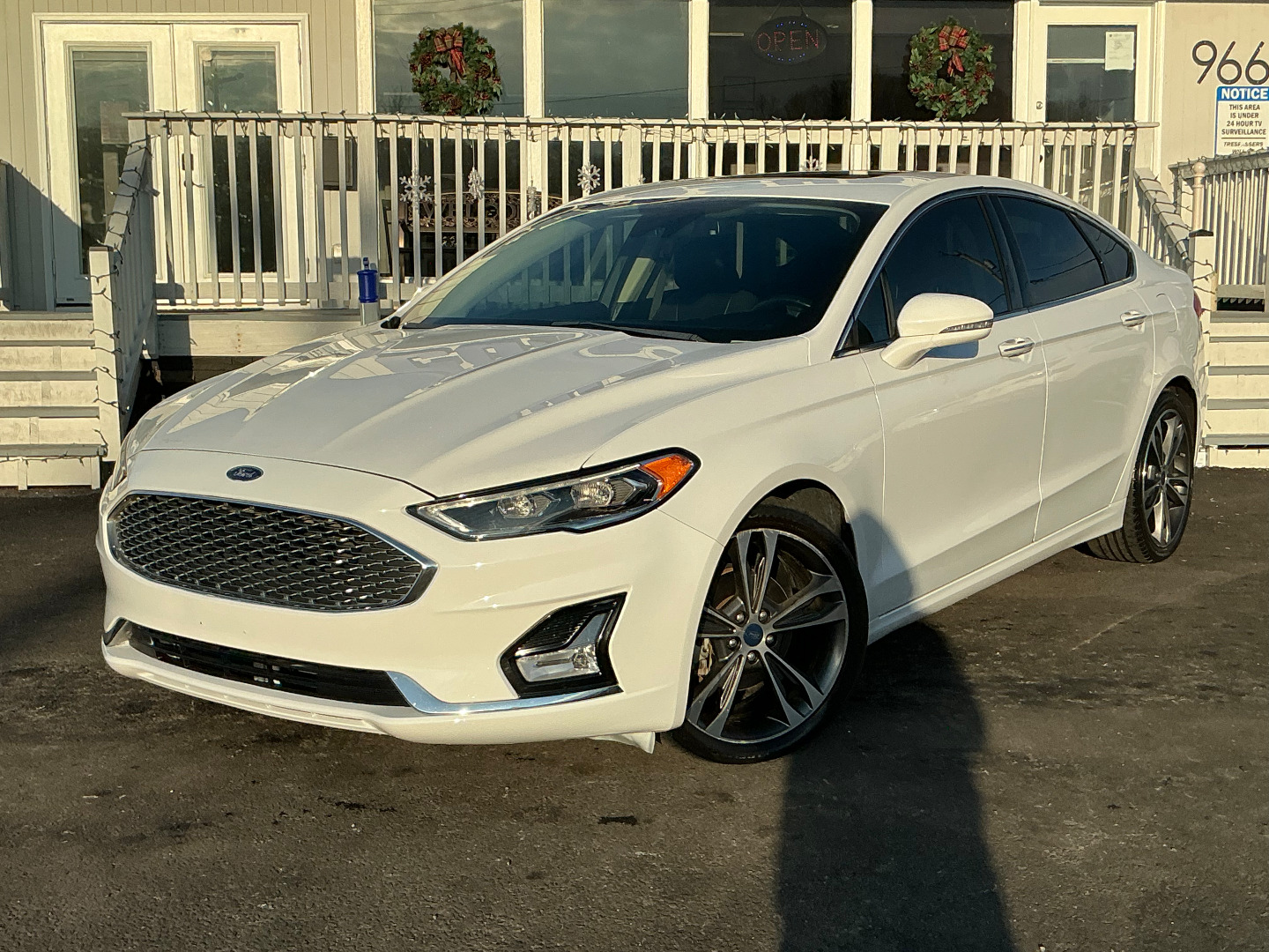 2019 Ford Fusion Titanium's photo