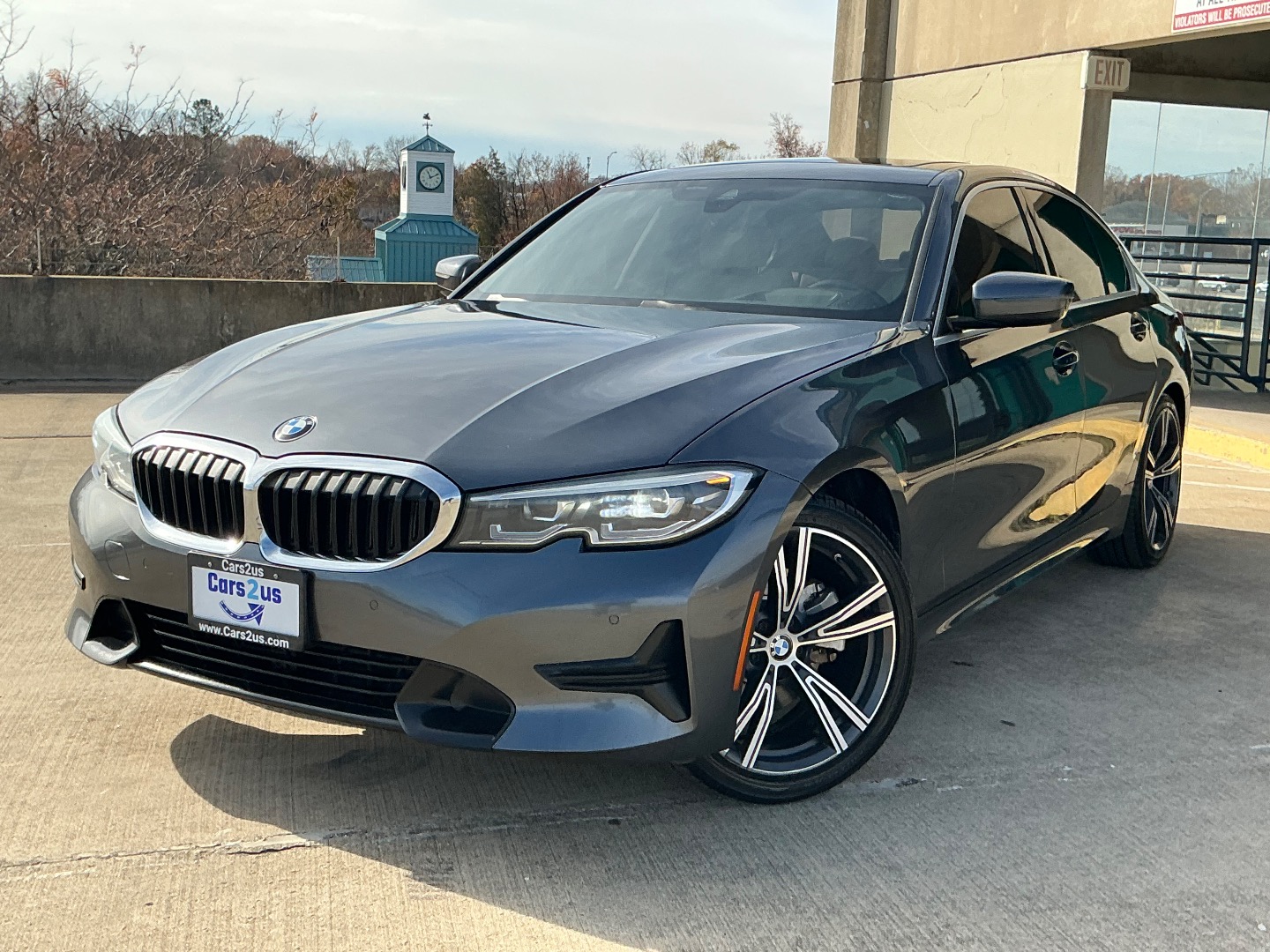 2020 BMW 3 Series 330i's photo