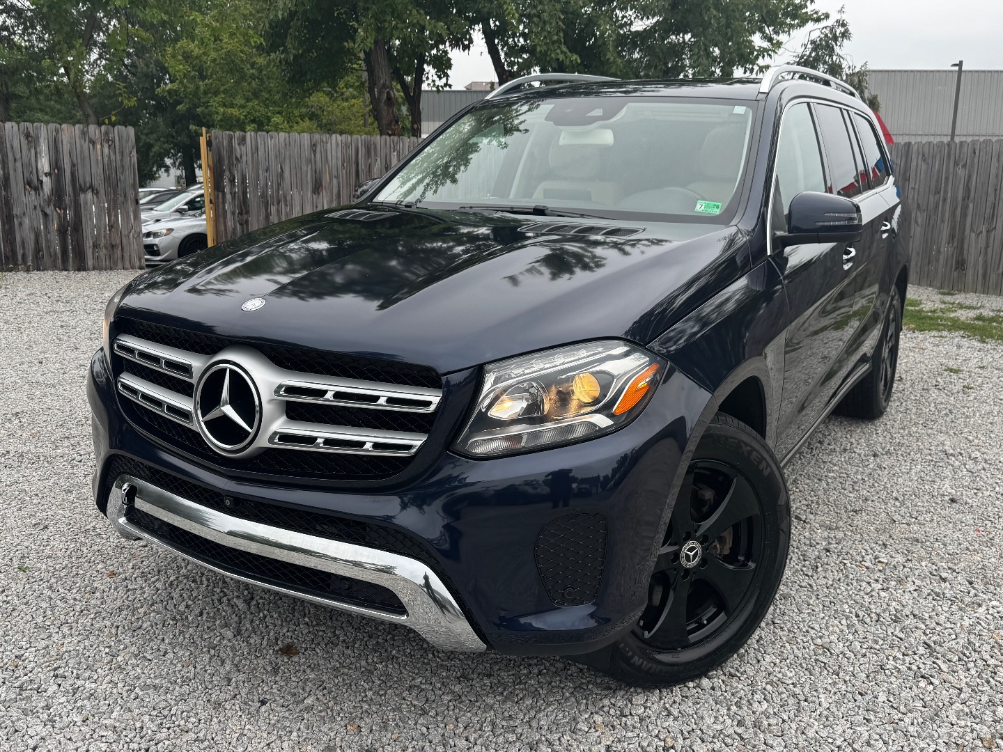 2017 Mercedes-Benz GLS-Class GLS450's photo