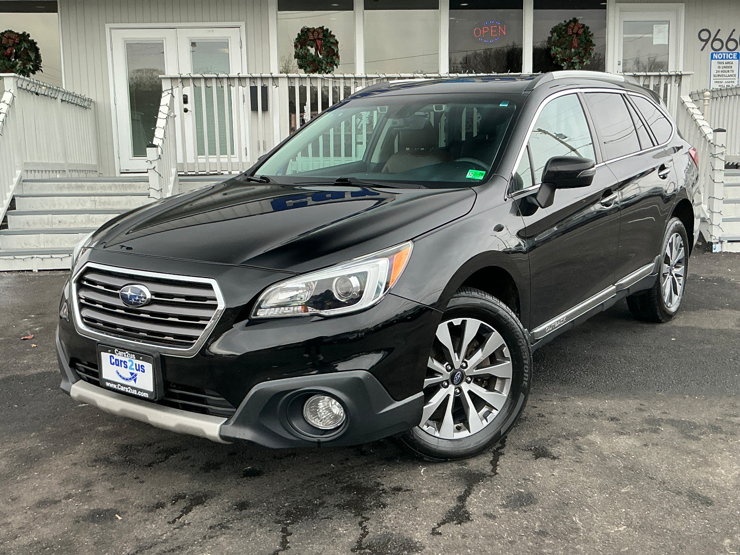 2017 Subaru Outback Touring's photo