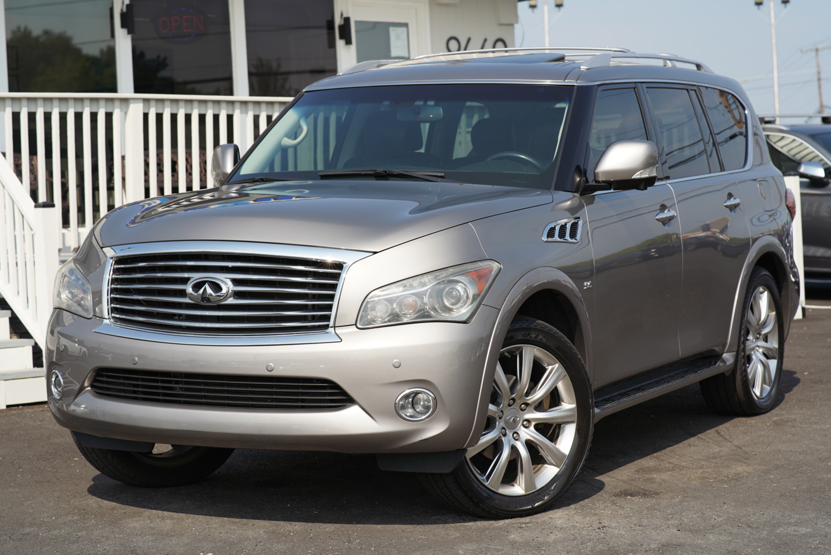 2014 INFINITI QX80 Base's photo